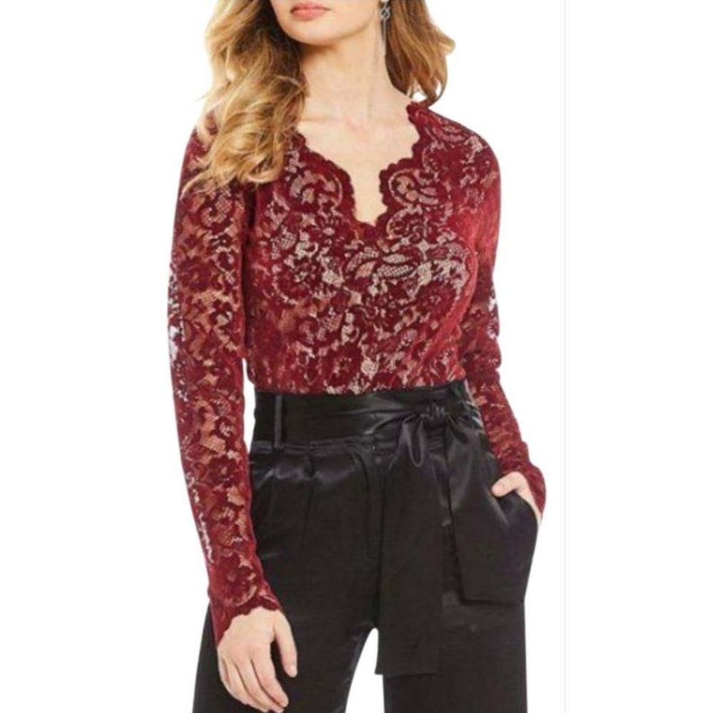 NWT Gianni bini lace lace v neck burgundy bodysuit